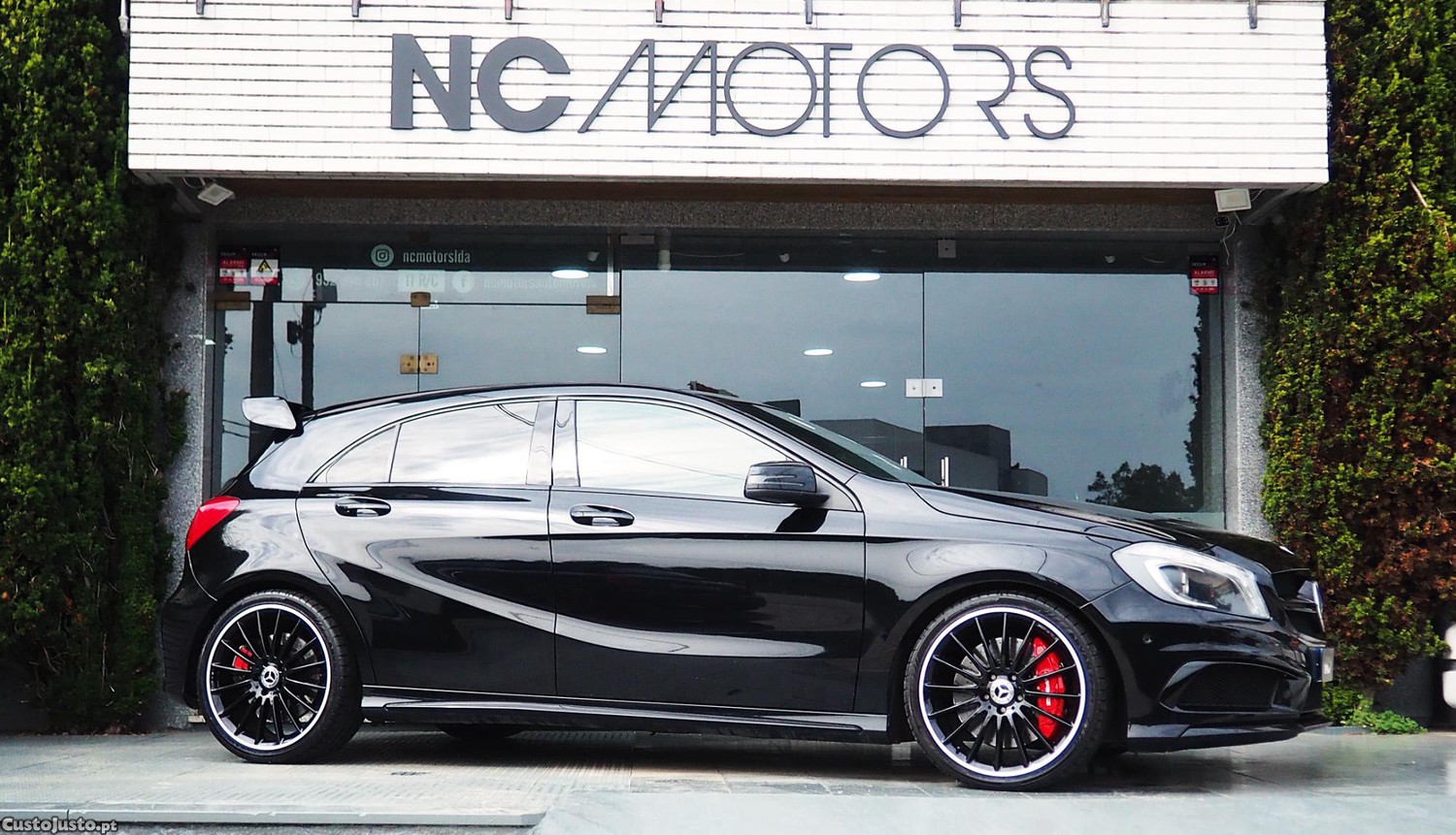 Mercedes-Benz A 45 AMG Speedshift 7G-DCT Edition 1 - 14 foto 3