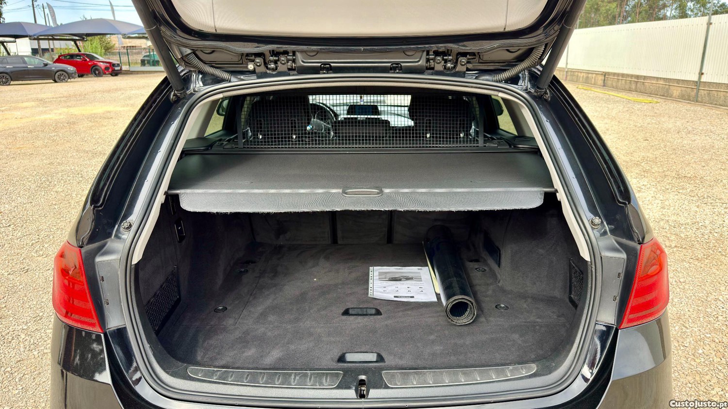 BMW 320 d EfficientDynamics Line Sport - Automática — fotografia 5