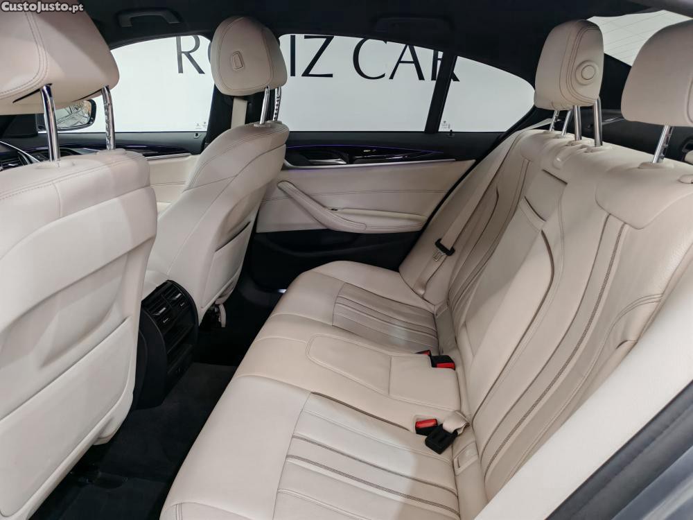 BMW 530 e iPerformance Pack — fotografia 15