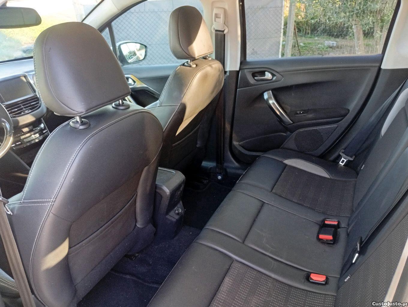 Peugeot 2008 1.6 HDI 120cv Allure (Full Extras)! — photo 5