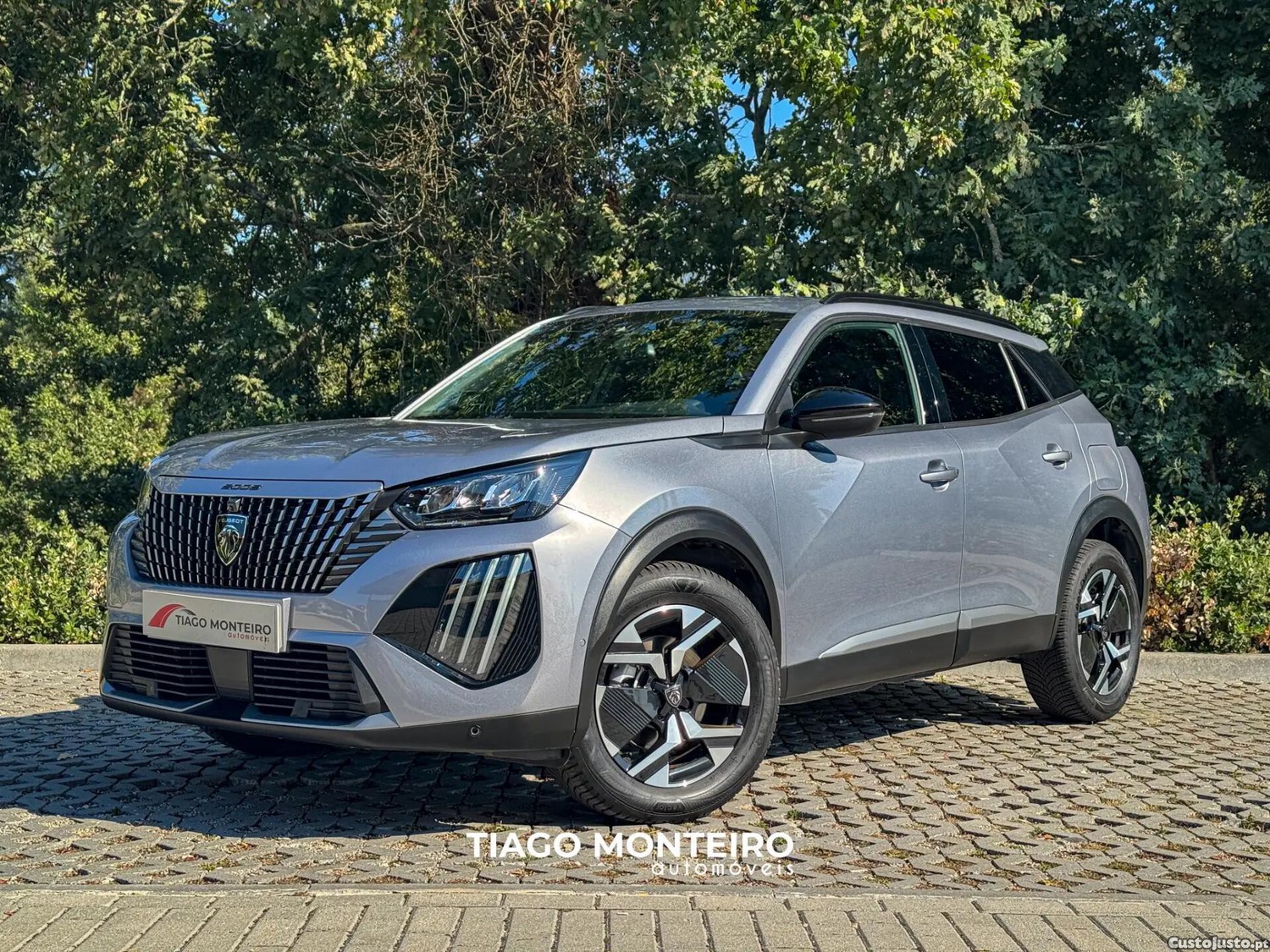 Peugeot 2008 1.2 Hybrid Allure e-DCS6 — fotografia 15
