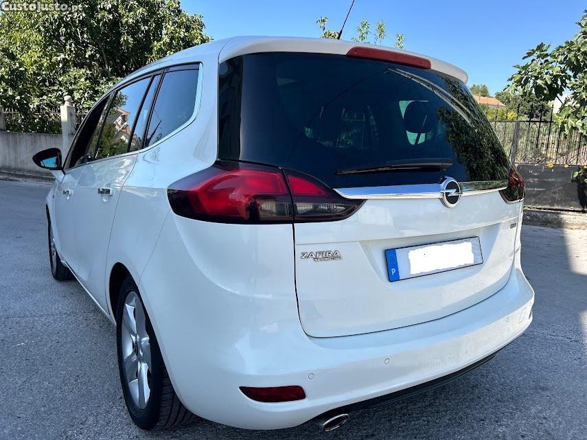 Opel Zafira 2.0 CDTI 165 CV / 7 Lugares - 13 foto 3