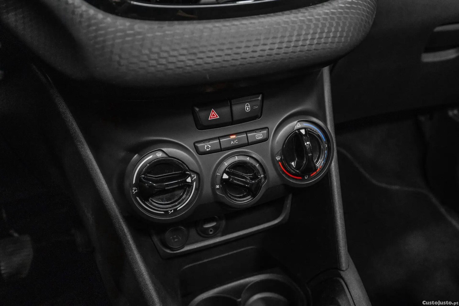 Peugeot 208 Sem versão — fotografia 12
