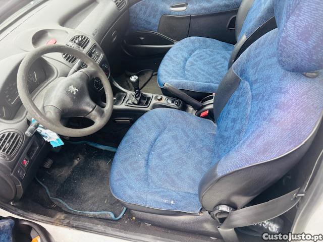 Peugeot 206 Diesel1.9 - 2 lugares de 2001 — fotografia 4