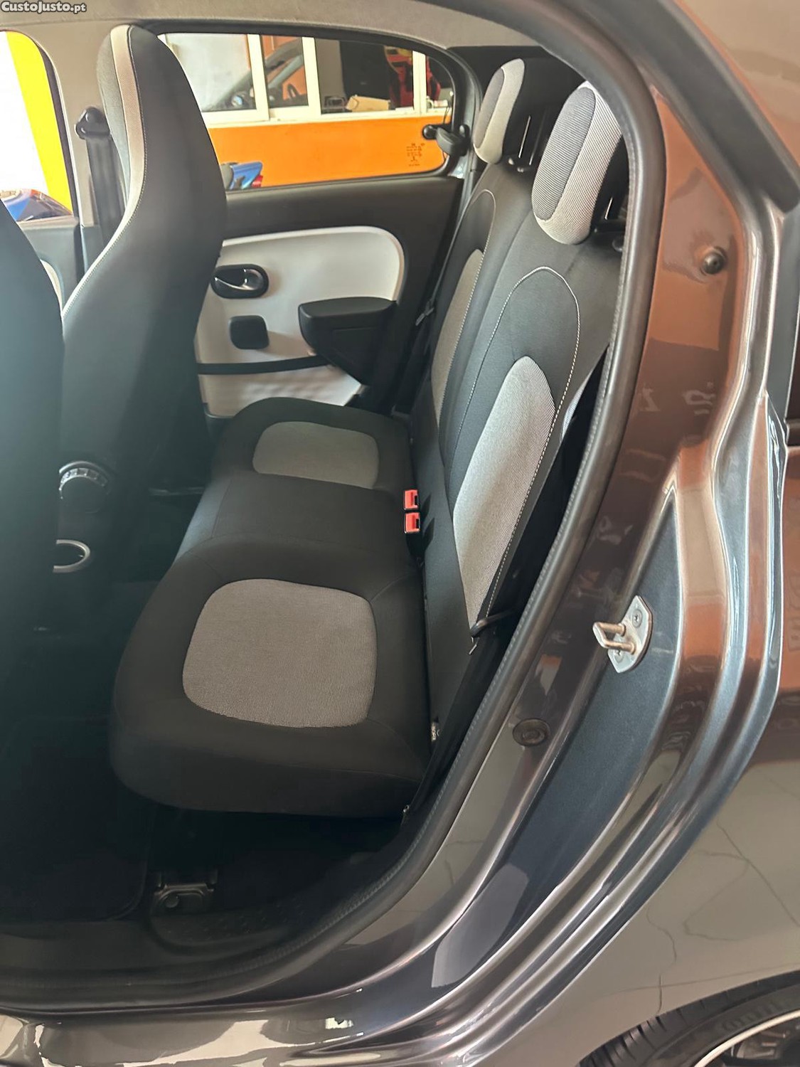 Renault Twingo 0.9 TCE Limited Cabrio — fotografia 7