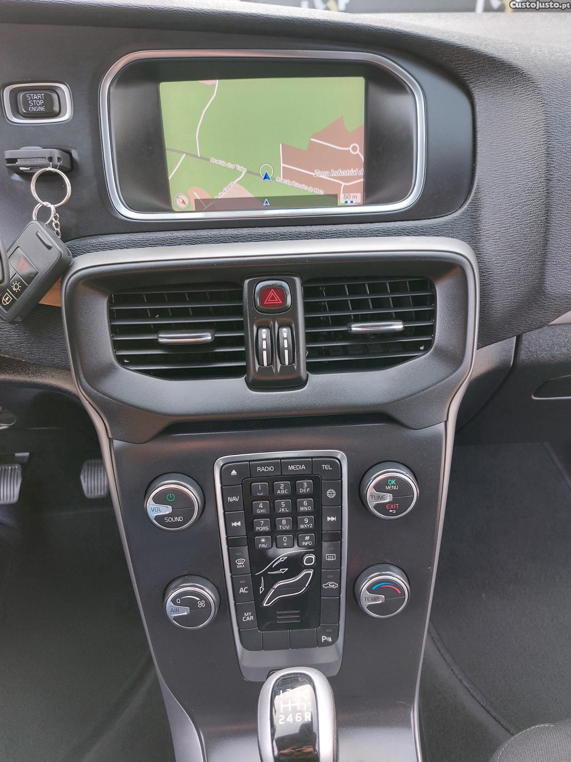 Volvo V40 2.0 d2 120cv, 6.v, muito bom — fotografia 6