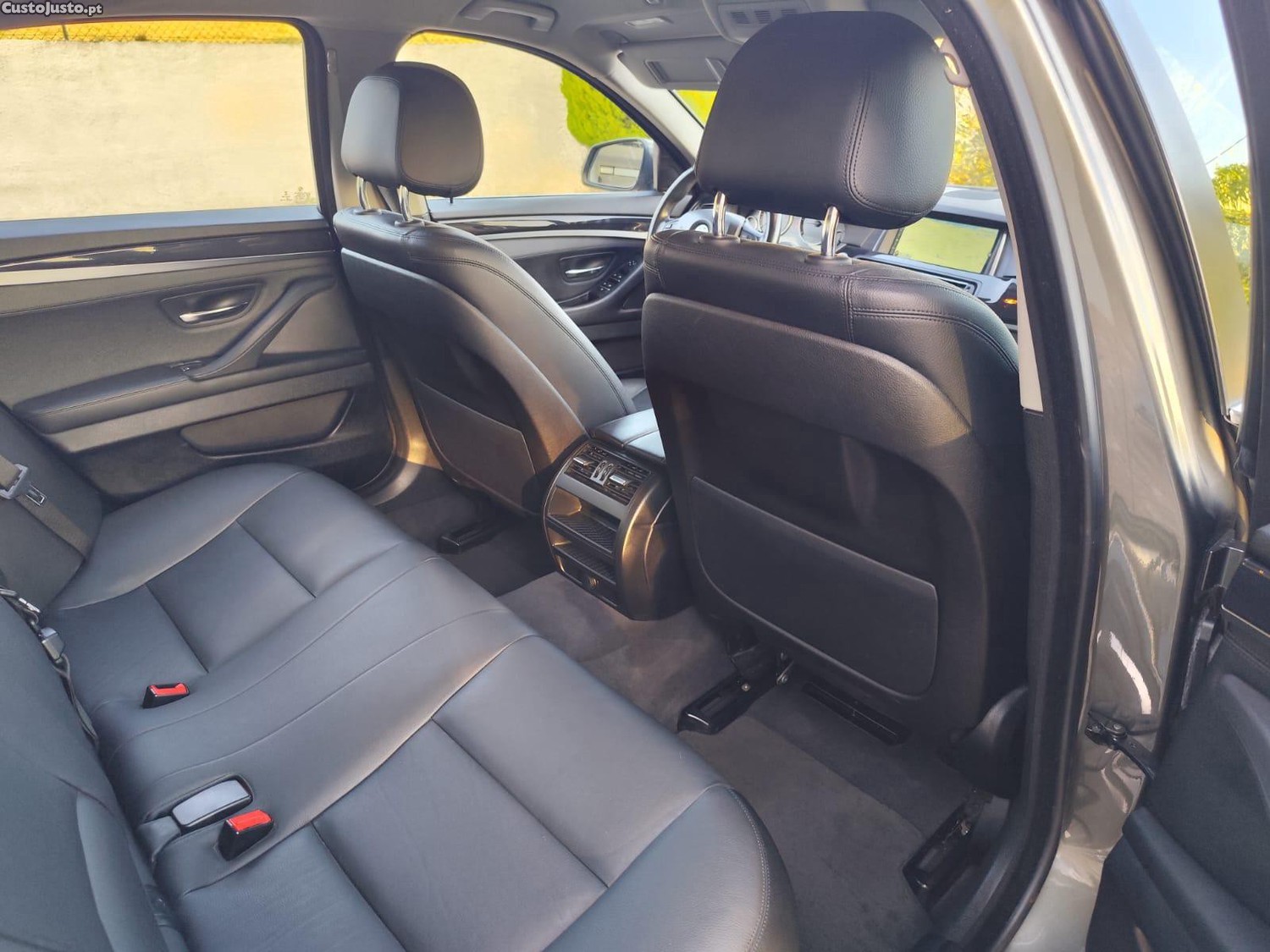 BMW 518 Luxury Line — fotografia 4