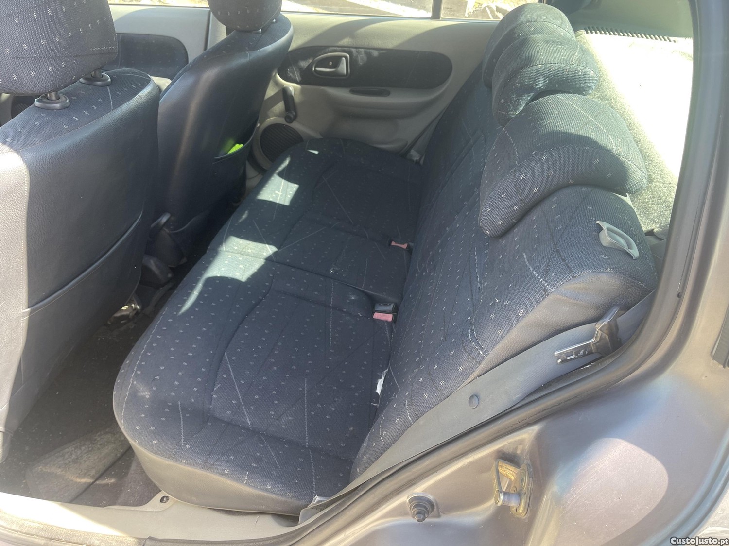Renault Clio 1.2i — fotografia 7