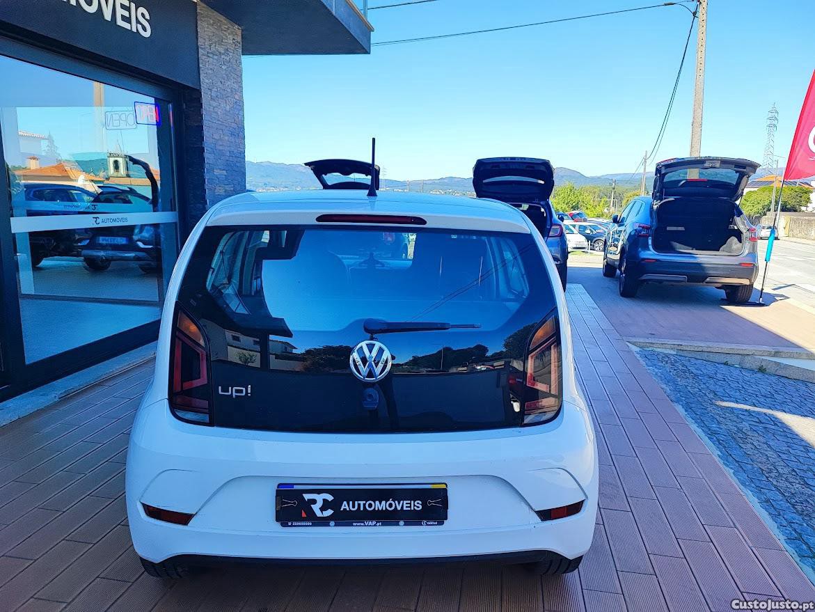 Volkswagen Up! BMT HIGH 1.0 — fotografia 9
