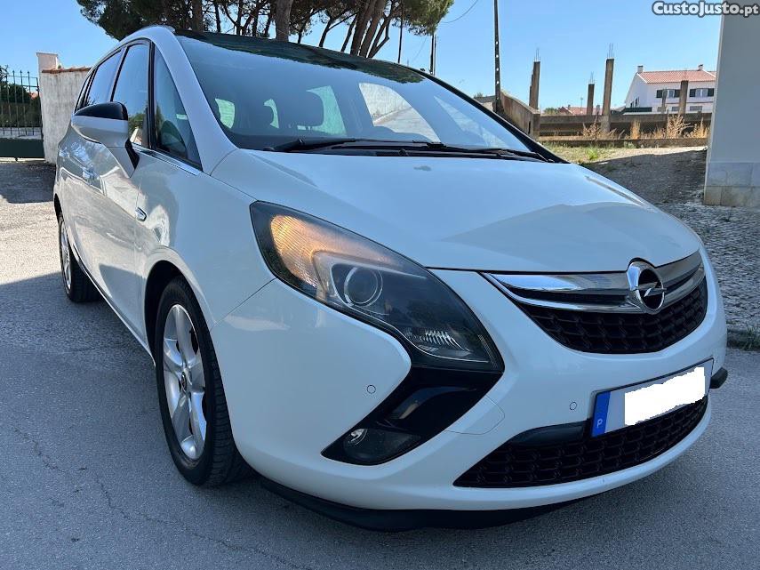 Opel Zafira 2.0 CDTI 165 CV / 7 Lugares - 13 foto 5