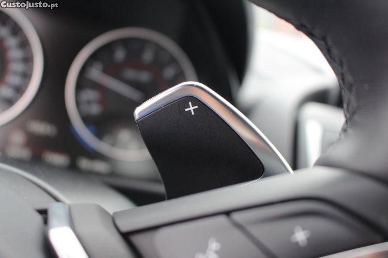 BMW 220 d Coupe Pack M Auto — fotografia 8