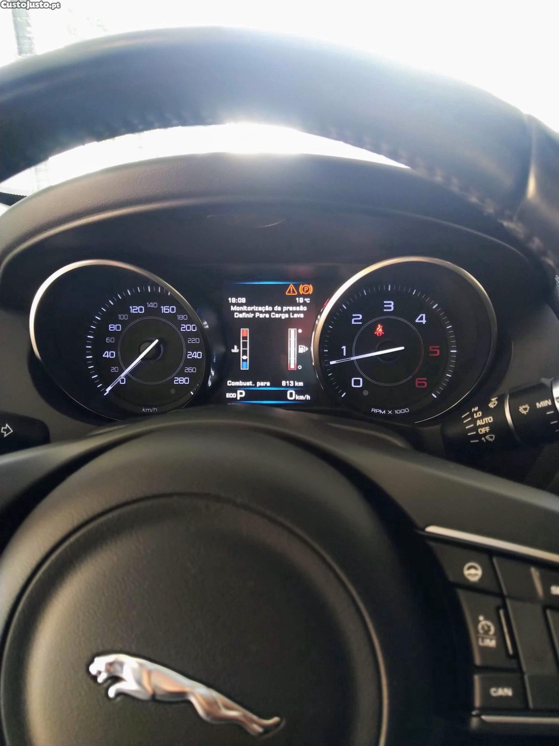 Jaguar XE Xe - 17 foto 5
