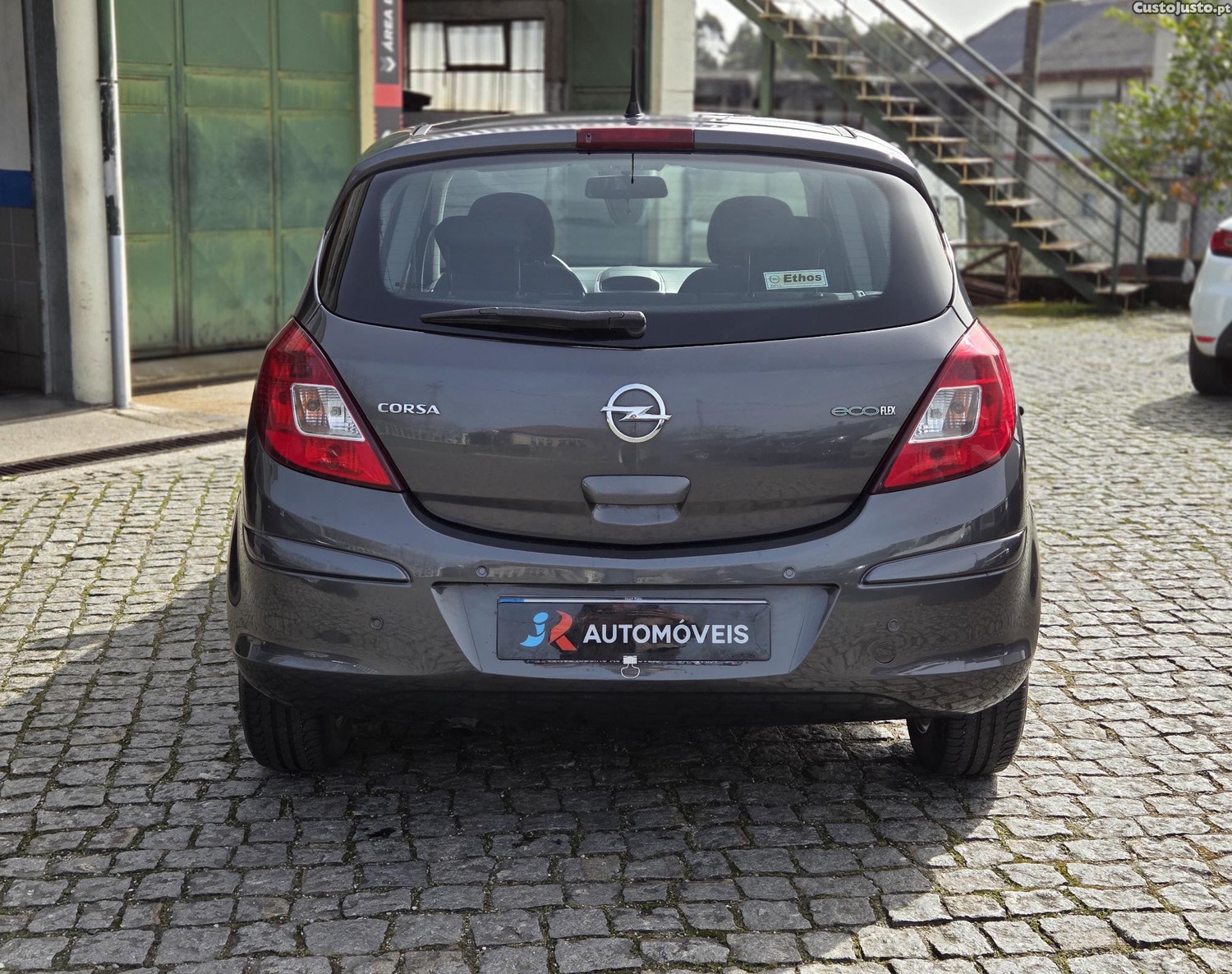 Opel Corsa 1.3 CDTi Enjoy EcoFLEX — fotografia 6