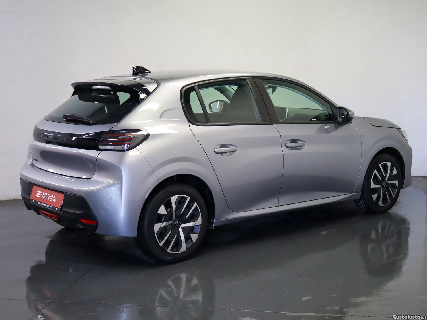Peugeot 208 1.2 PureTech Active Pack — fotografia 20