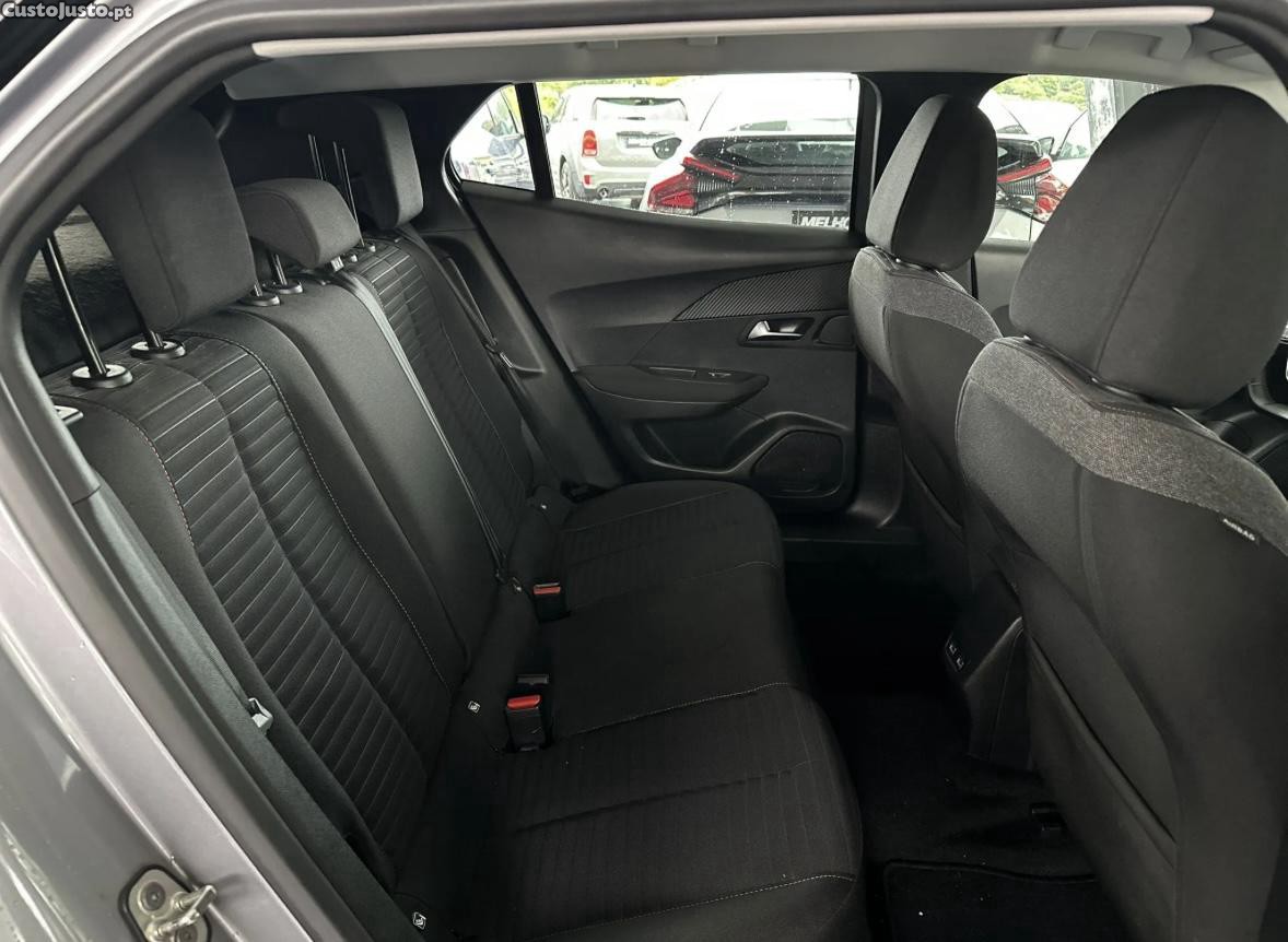 Peugeot e-2008 Active Pack — photo 4