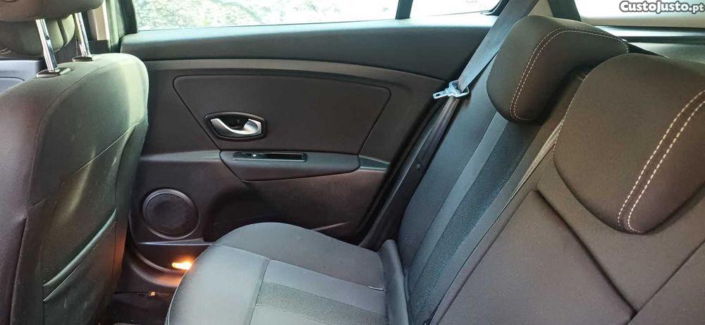 Renault Mégane III — photo 4
