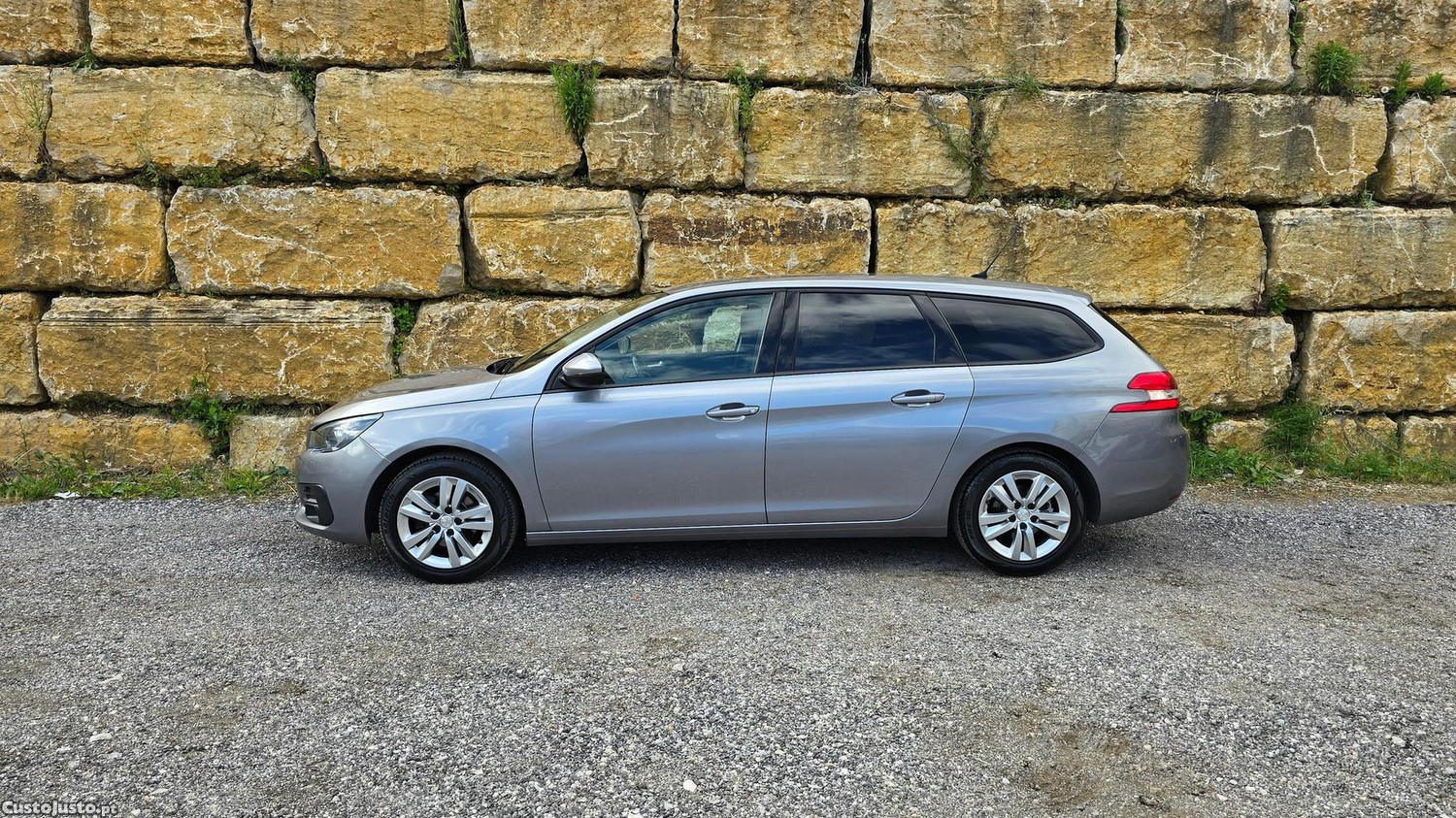 Peugeot 308 SW 1.6 BlueHDi Active — fotografia 28