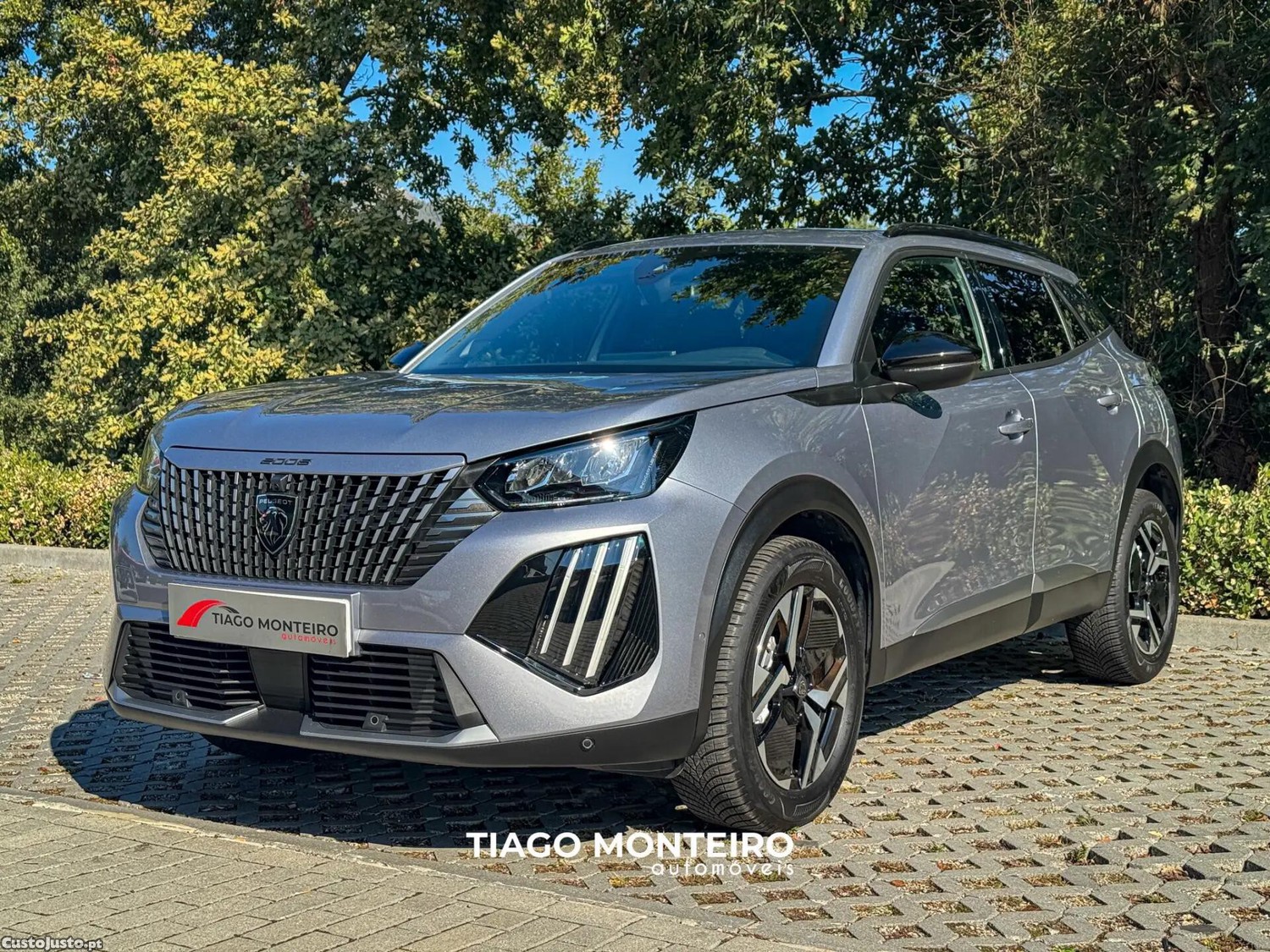 Peugeot 2008 1.2 Hybrid Allure e-DCS6 — fotografia 3