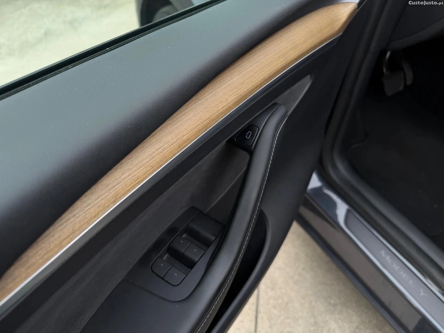 Tesla Model Y Long Range Tração Integral — fotografia 5