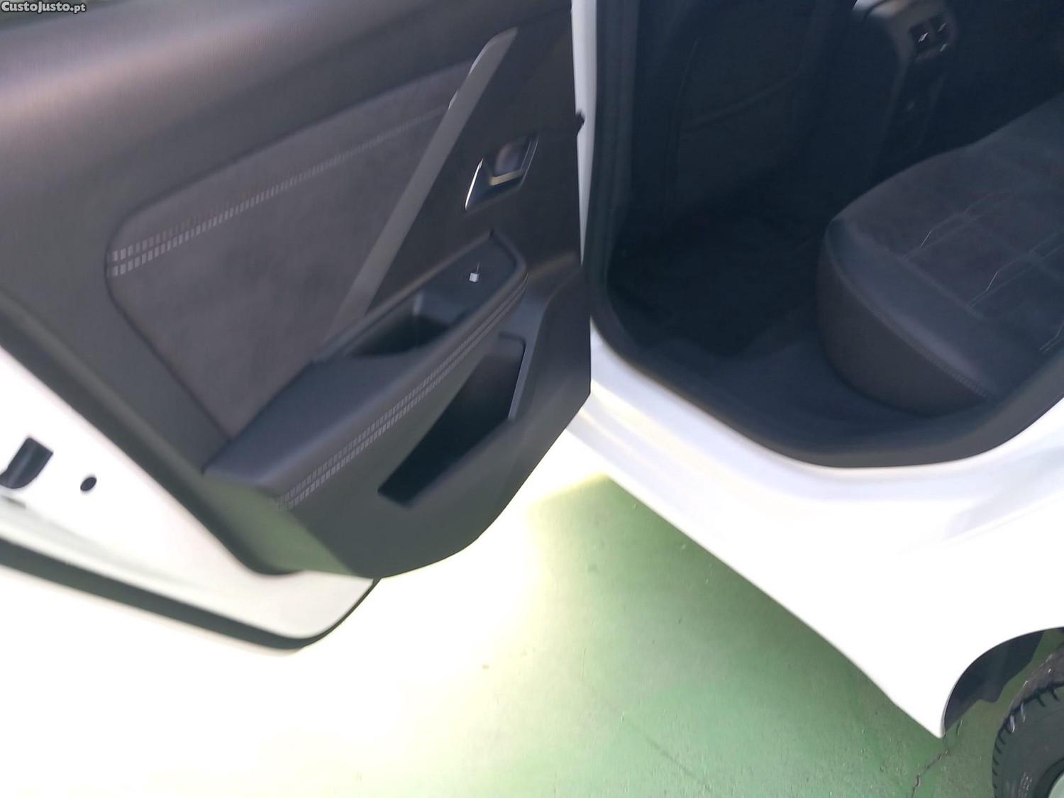 Opel Astra 1.5 D Business Edition Aut. S/S — fotografia 4