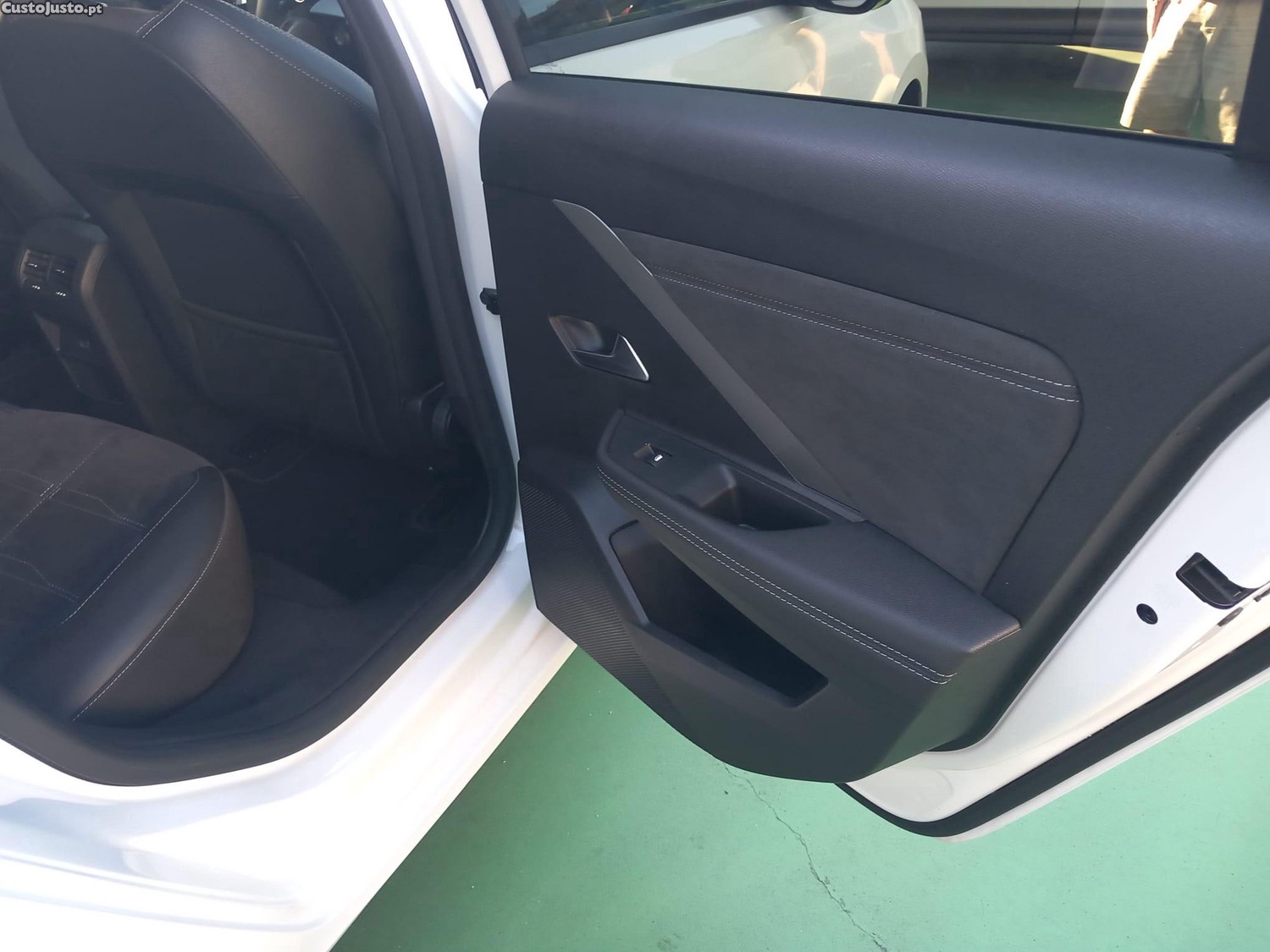 Opel Astra 1.5 D Business Edition Aut. S/S — fotografia 2
