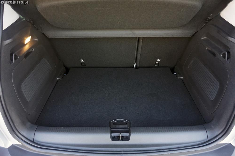 Opel Crossland X 1.2 T GS Line — fotografia 2