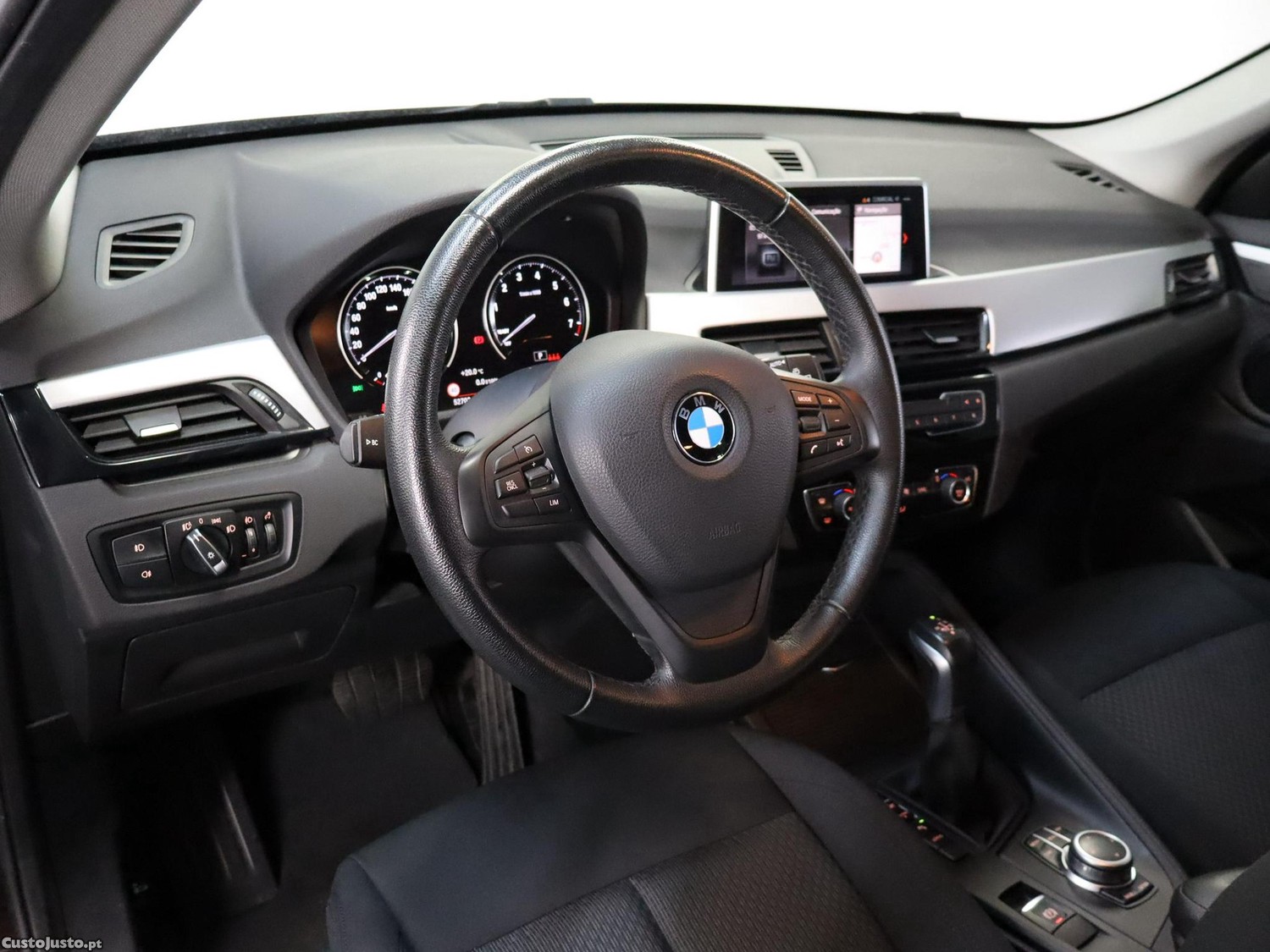 BMW X1 25 e xDrive — fotografia 17