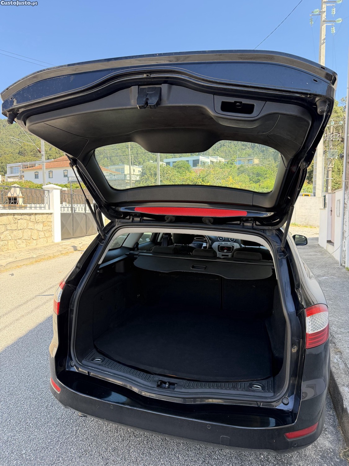 Ford Mondeo . — photo 4