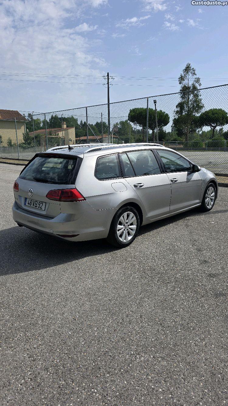 Volkswagen Golf 1.6 tdi 105cv Highline bluemotion — fotografia 7