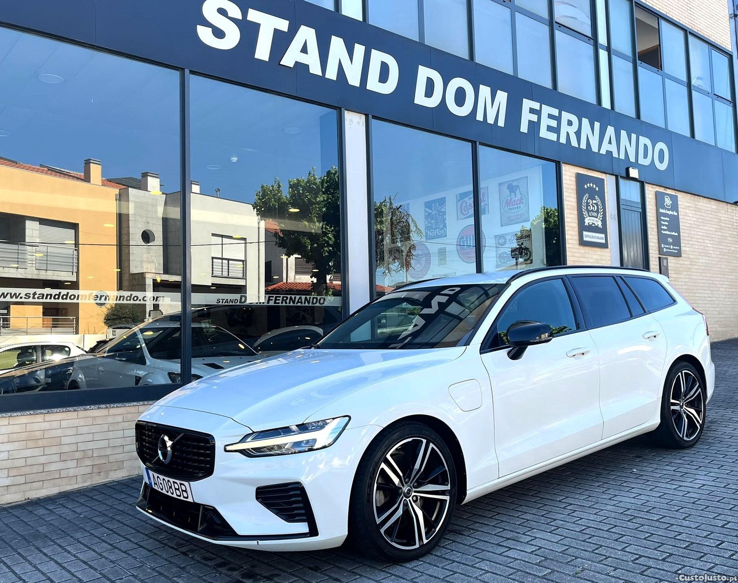 Volvo V60 2.0 T6 AWD TE R-Design Expression — fotografia 22