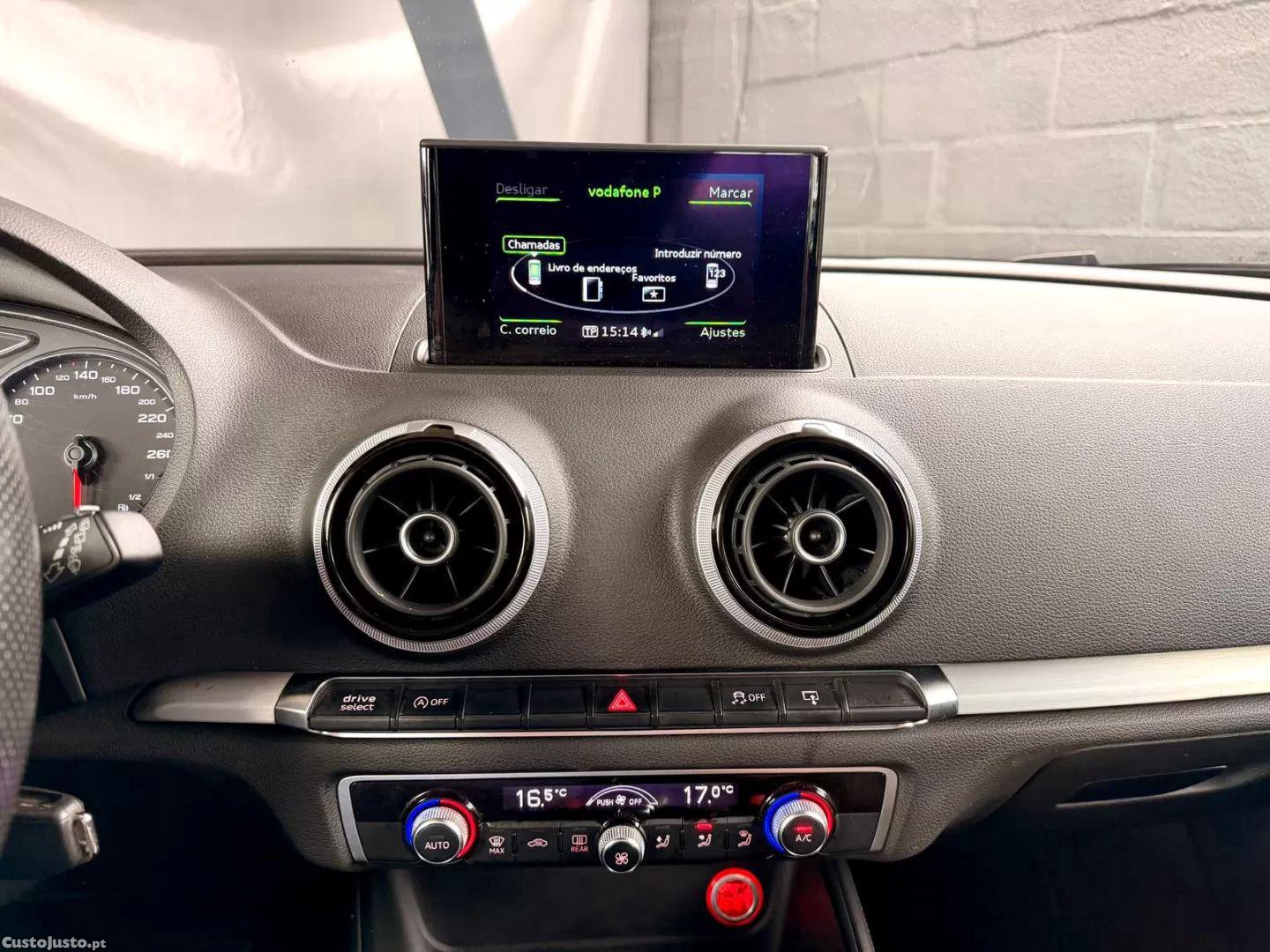 Audi A3 1.6 tdi s-line s tronic — fotografia 8