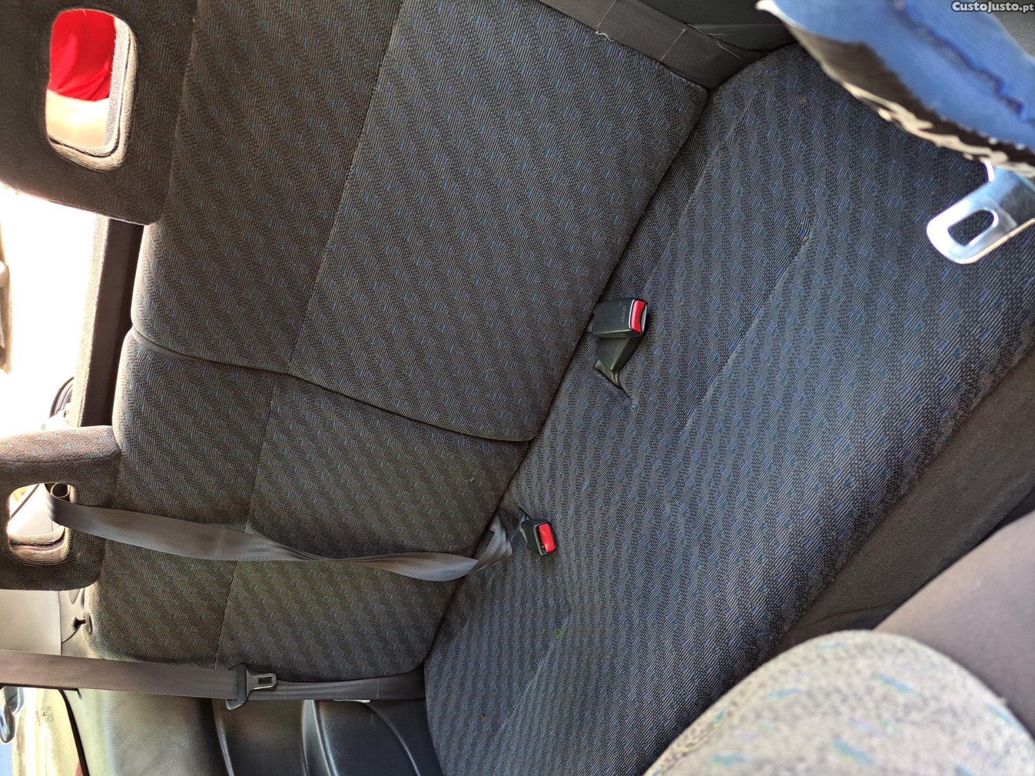 Honda Civic 3Dr — fotografia 6