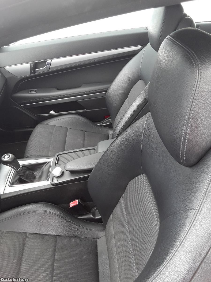 Mercedes-Benz E 250 270 — photo 4