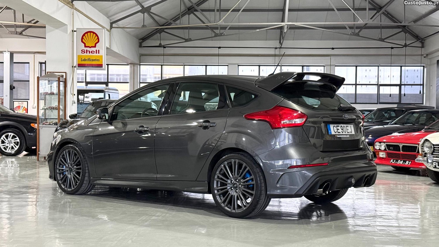 Ford Focus 2.3 RS - 16 — photo 3