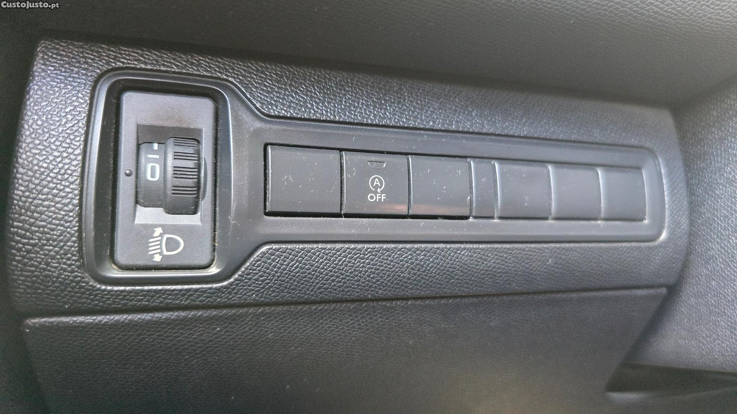 Peugeot 308 SW 1.6 BlueHDi Active — fotografia 20