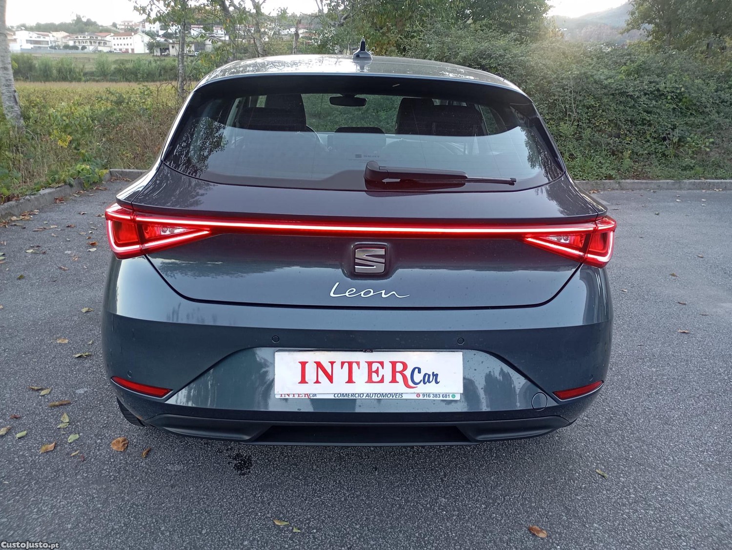 SEAT Leon 1.0 style 110 cv — fotografia 7