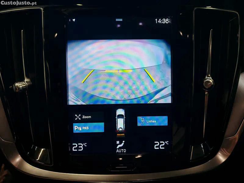 Volvo V60 2.0 B4 Momentum Gear — fotografia 10