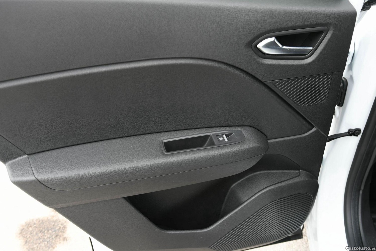 Renault Captur 1.0 TCe Techno — fotografia 4