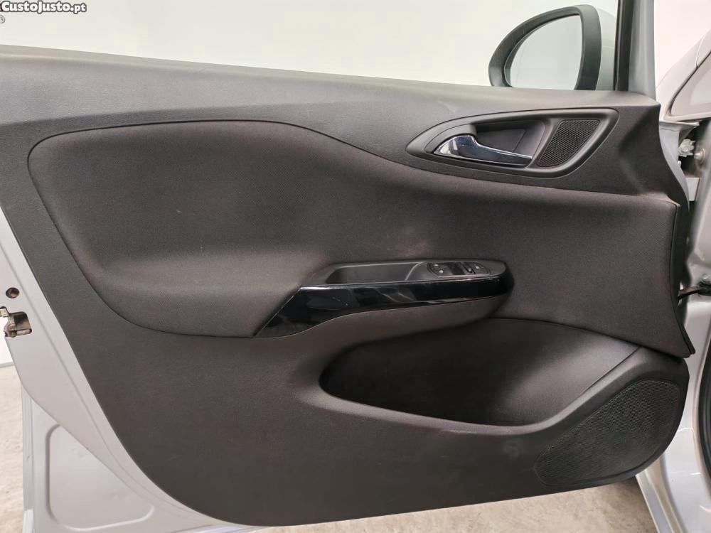 Opel Corsa 1.3 CDTi Dynamic — fotografia 9