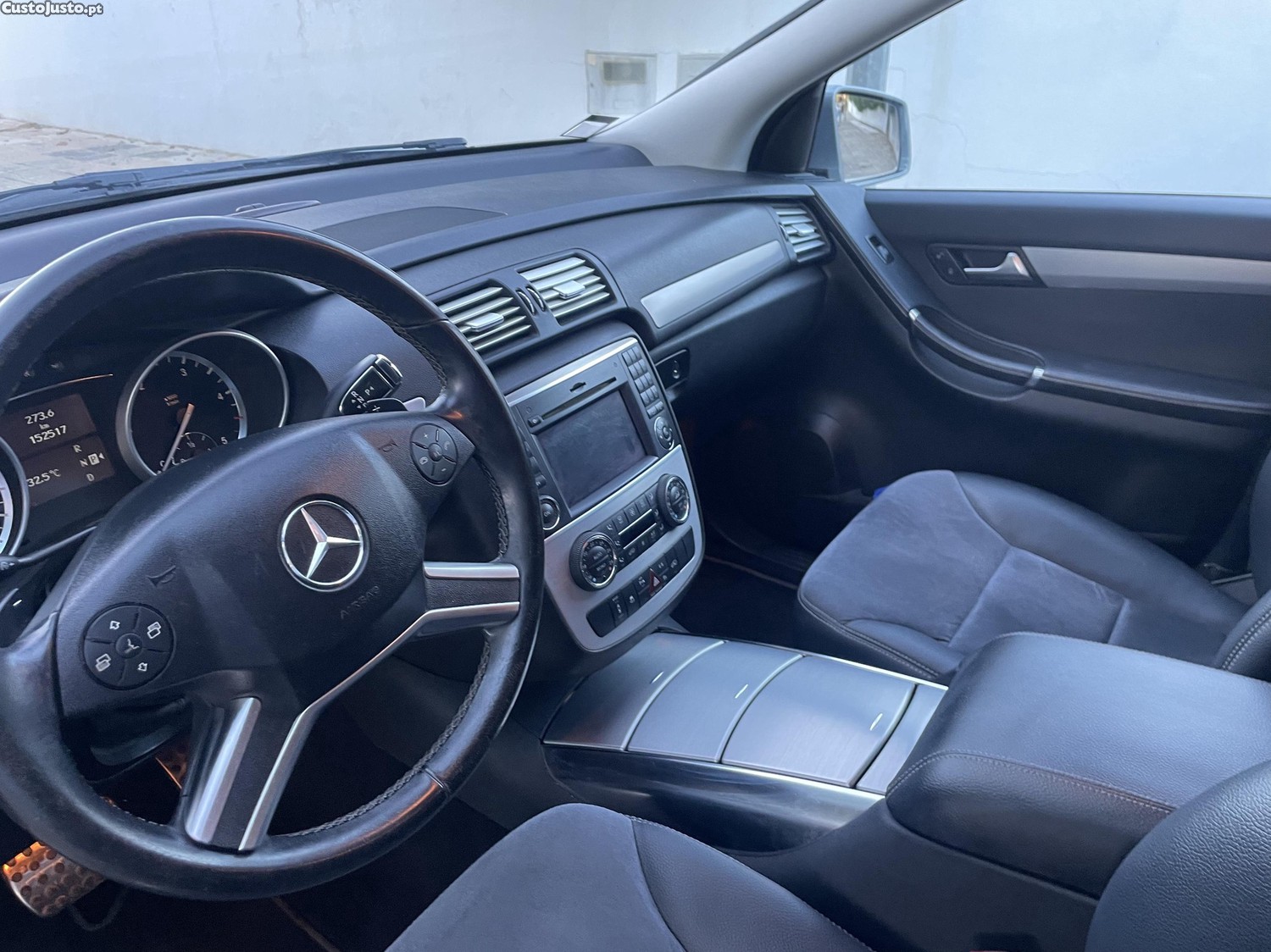 Mercedes-Benz R 350 4 Matic — fotografia 10