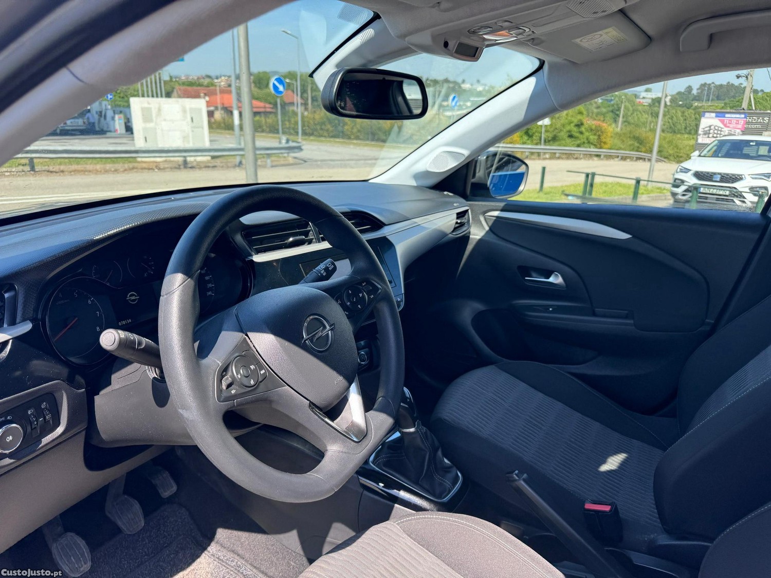 Opel Corsa 1.2 Edition — fotografia 2