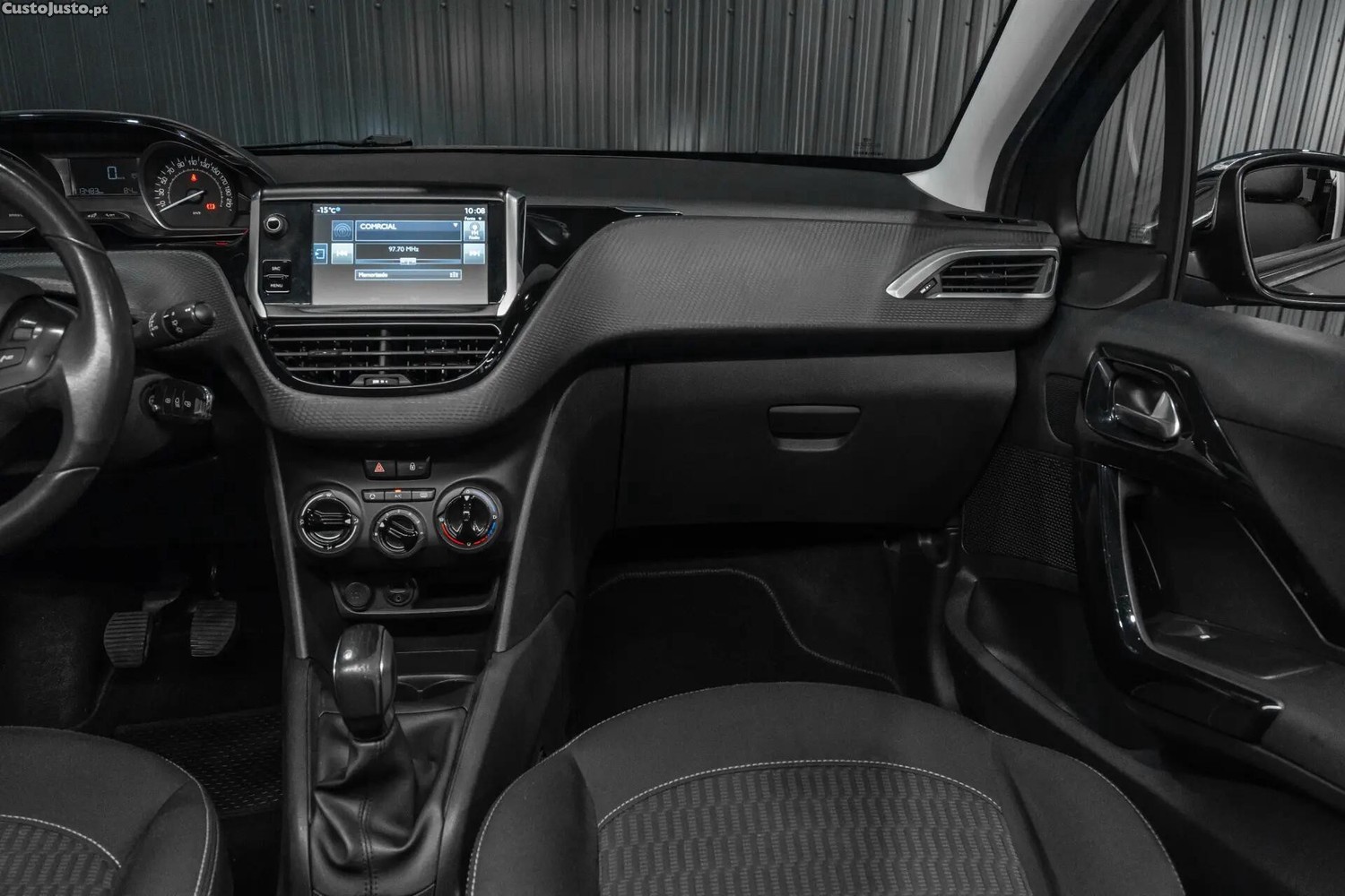Peugeot 208 Sem versão — fotografia 18