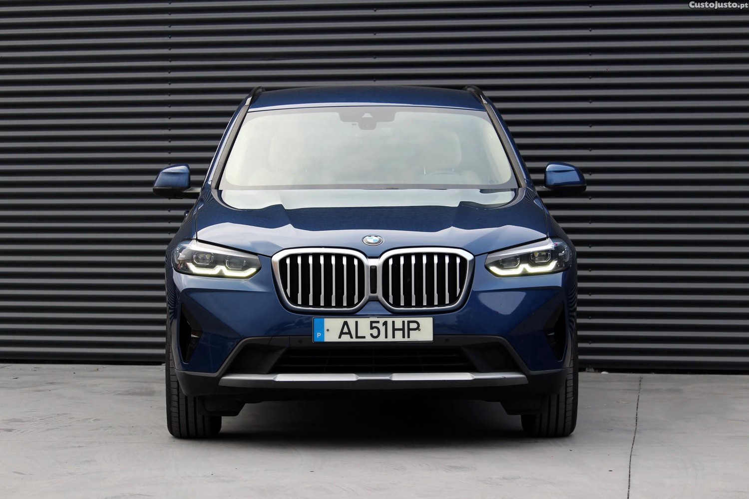 BMW X3 18 d sDrive Advantage Auto - 21 — photo 3