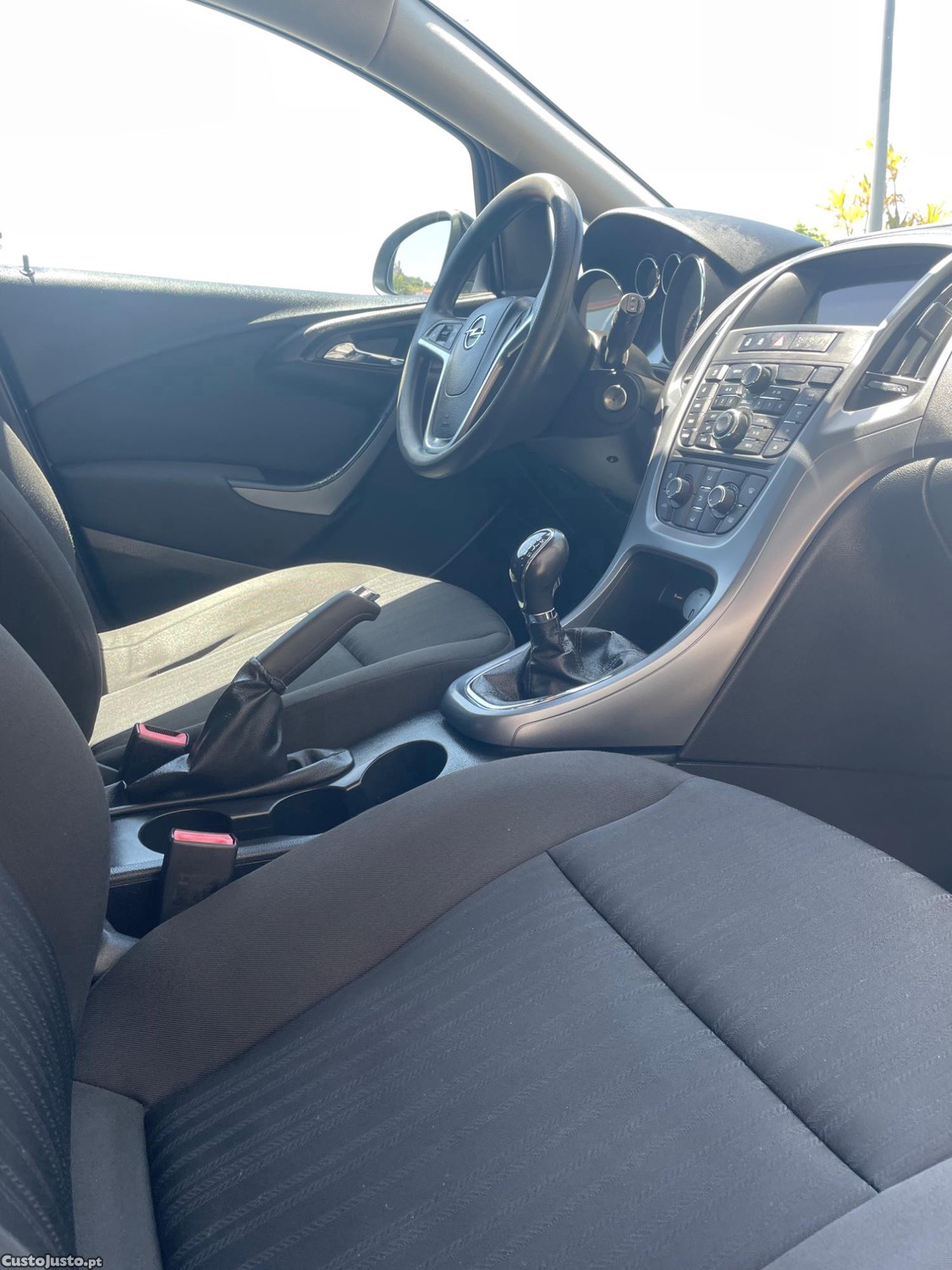 Opel Astra J sports tourer 1.6 CDTi — fotografia 5