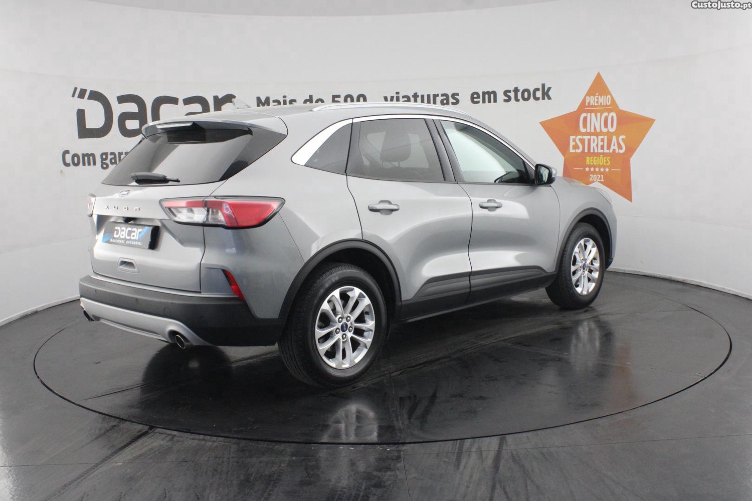 Ford Kuga 1.5 TDCI ECOBLUE TITANIUM — fotografia 31