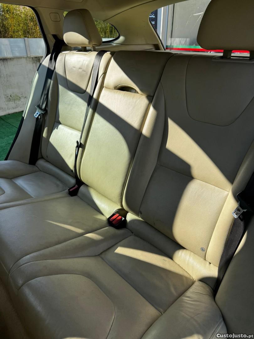 Volvo V60 1.6 D2 Drive Summum Start/Stop — fotografia 6