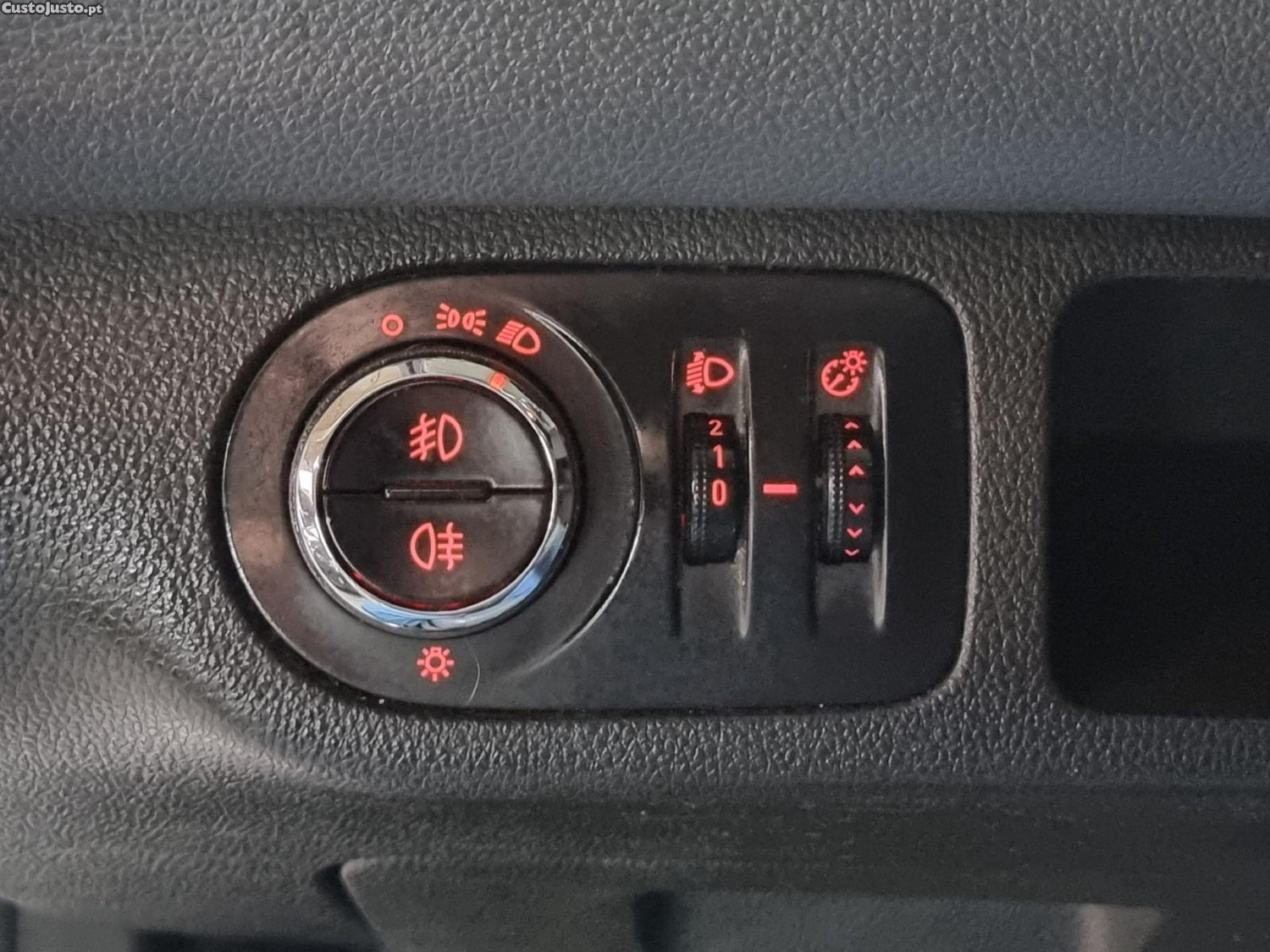 Opel Meriva 1.3 CDTi Enjoy — fotografia 4