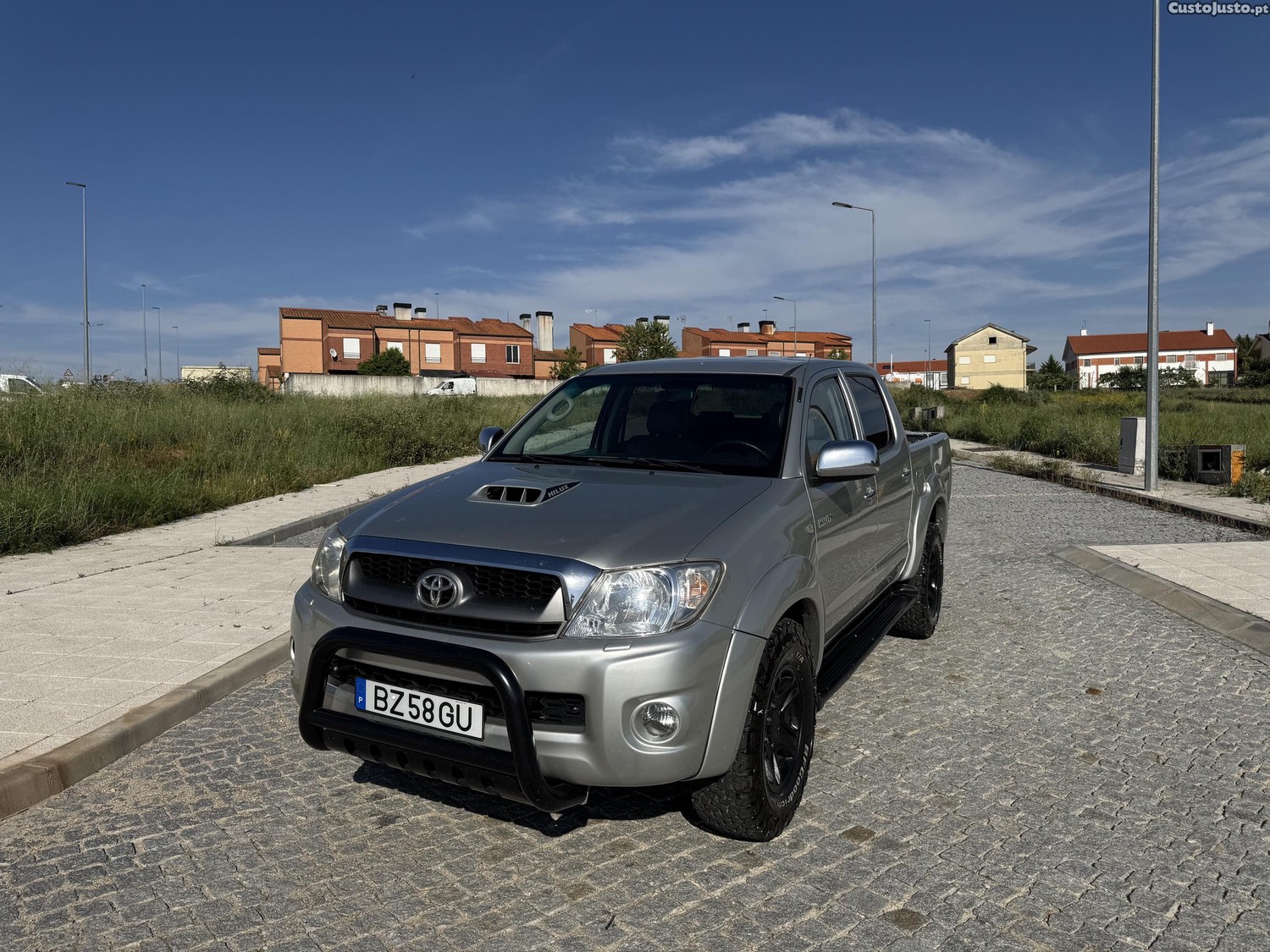 Toyota Hilux 3.0d4d — fotografia 10