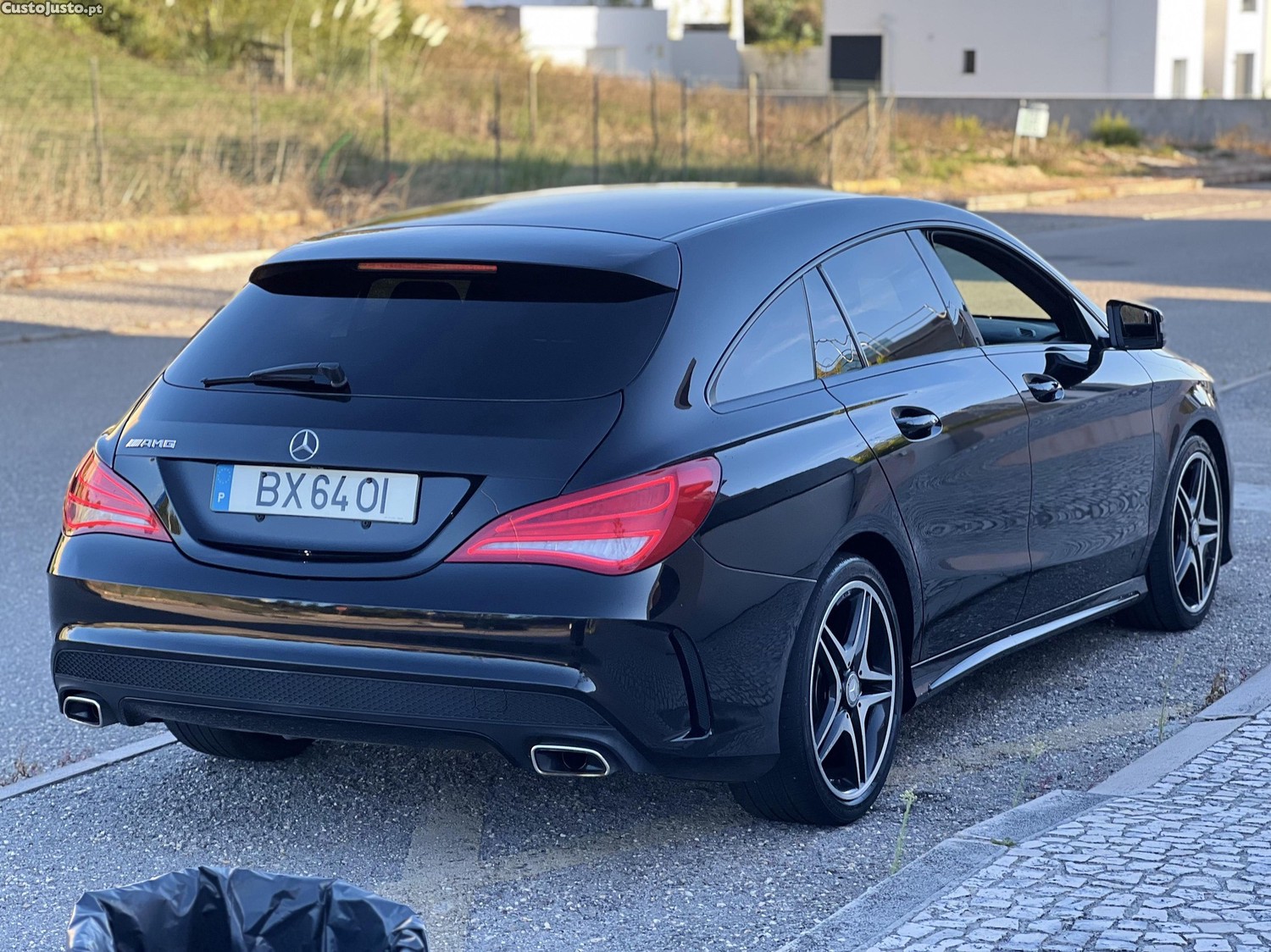 Mercedes-Benz CLA 220 AMG - 16 foto 2