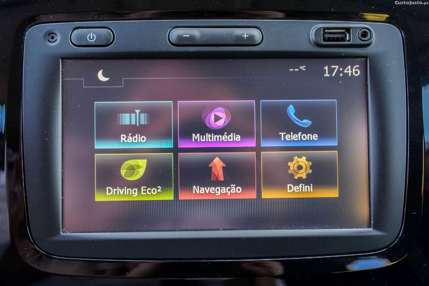 Renault Captur 0.9 TCE Sport — fotografia 3